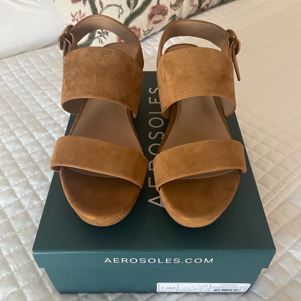 Aerosoles Camera Cognac Suede Chunky Platform Sandals 7.5